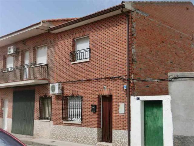 Villa en venta en Malpica De Tajo