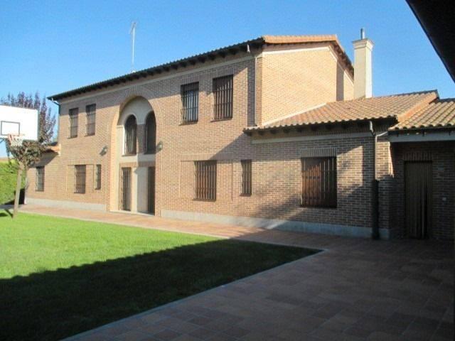 Chalet en venta en Mamblas, Castilla y León