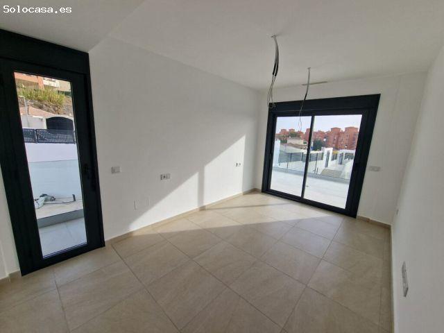 Casa en venta en Castillo de la Duquesa, Costa del Sol Occidental