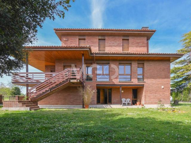 Chalet en venta en Baix Vila, Osona