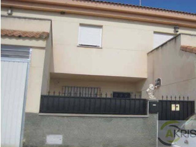 Villa en venta en Manzaneque