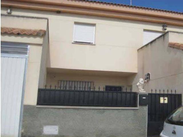 Villa en venta en Manzaneque