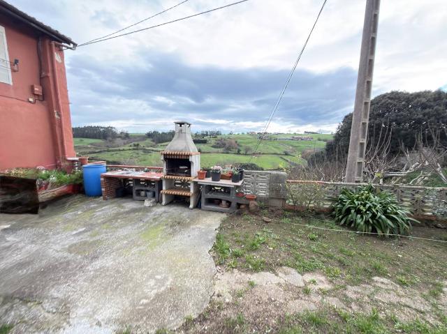 Chalet en venta en Bezana, Santa Cruz De Bezana