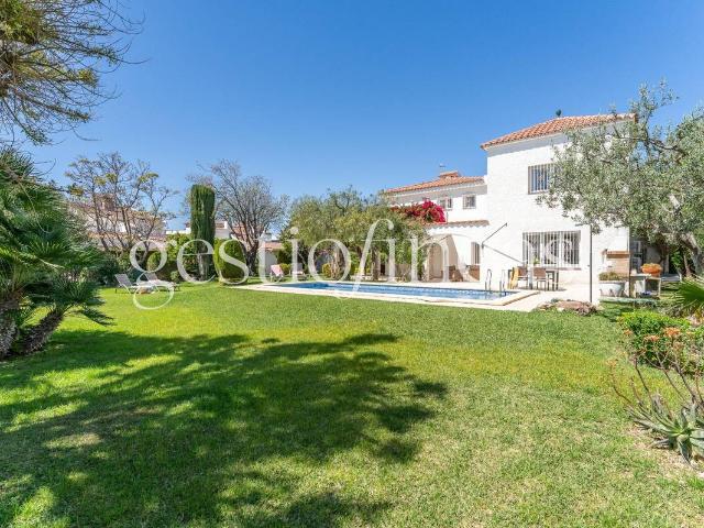 Chalet en venta en la Llosa, Baix Camp