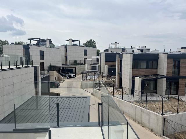 Chalet en venta en Rozas De Puerto Real, Madrid