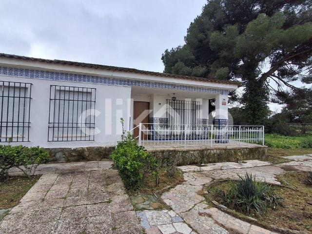 Chalet en venta en Marchena, Andalucía