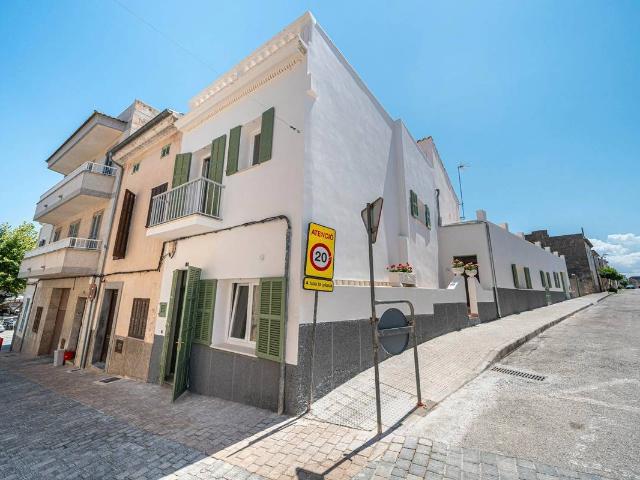 Villa en venta en Maria De La Salut