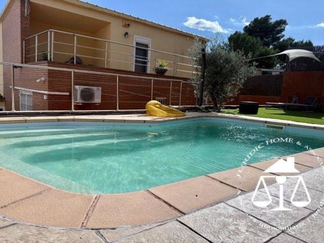 Chalet en venta en Barri Centre, Sant Boi De Llobregat