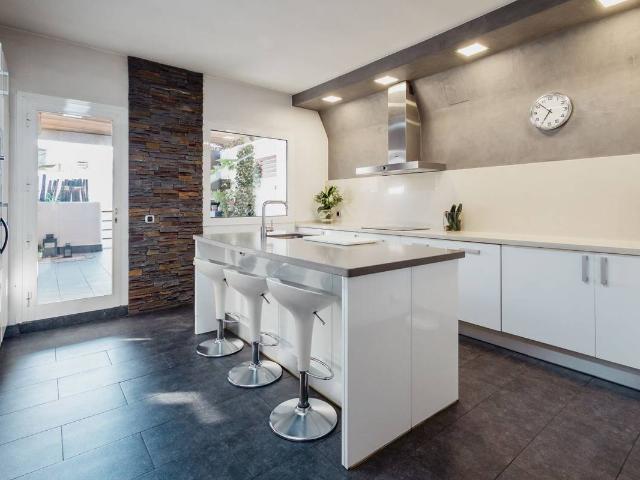 Villa en venta en Sant Boi De Llobregat, Barri Centre