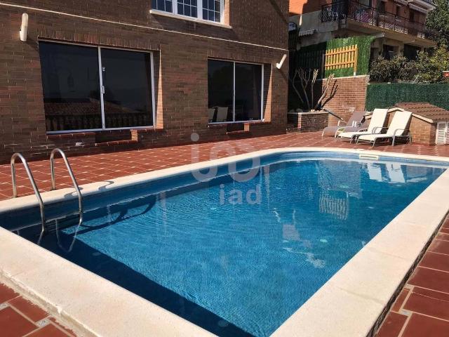 Villa en venta en Sant Boi De Llobregat, Barri Centre
