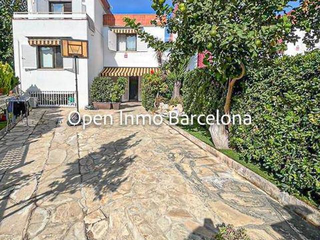 Villa en venta en Cubelles, Barri de la Creu
