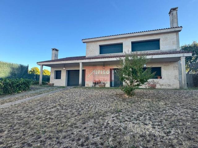 Chalet en venta en Centro, Ourense