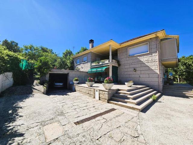 Chalet en venta en Centro, Ourense