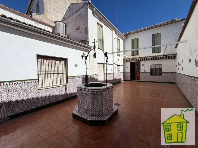 Chalet en venta en Marmolejo, Andalucía