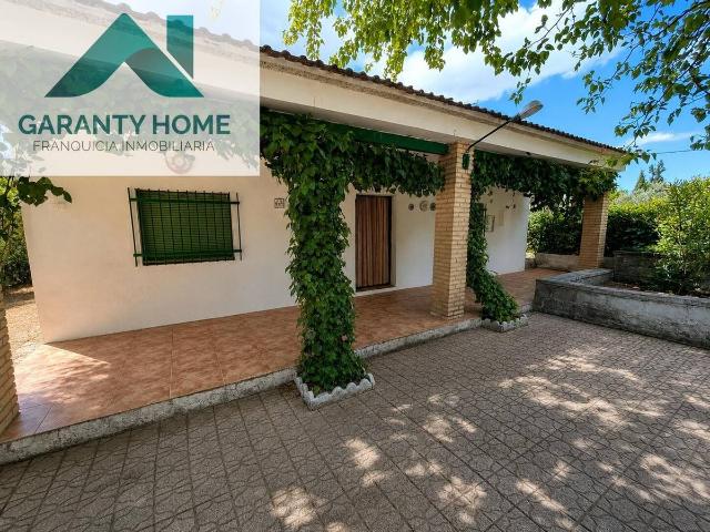 Chalet en venta en Martos, Andalucía