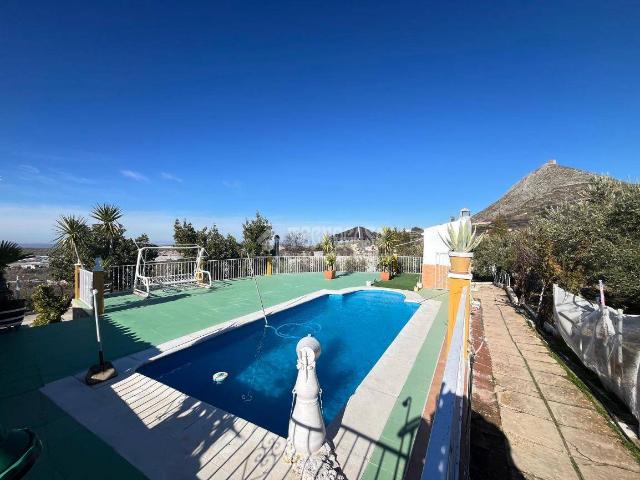 Chalet en venta en Martos, Jaén