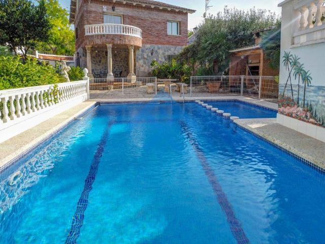 Villa en venta en Sant Pere De Ribes