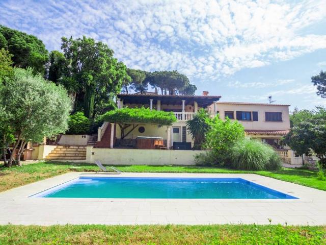 Villa en venta en Calonge