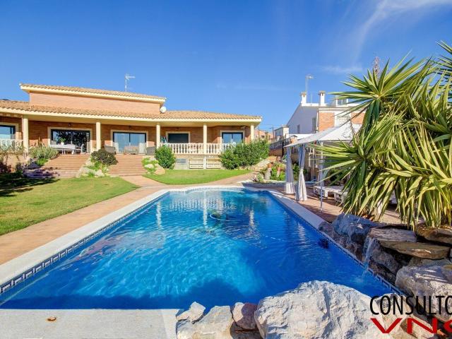 Chalet en venta en Cal Granell, Garraf