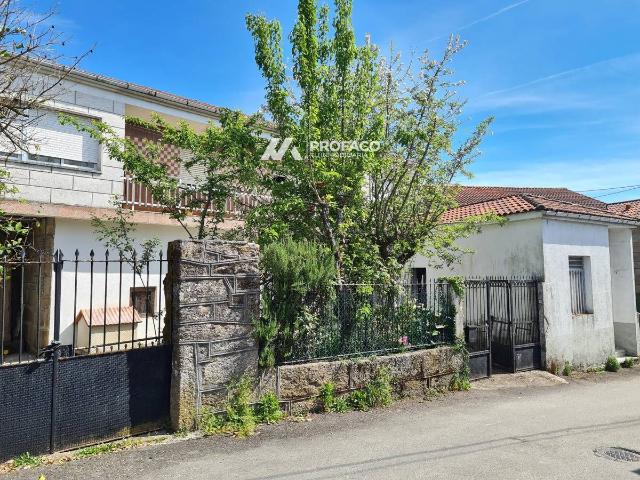 Villa en venta en Maside, Negrelle