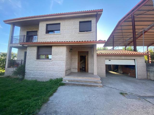 Chalet en venta en Maside, O Carballiño