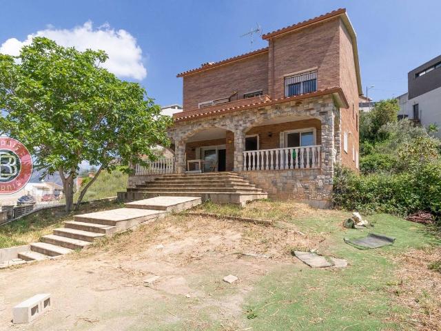 Villa en venta en Masquefa