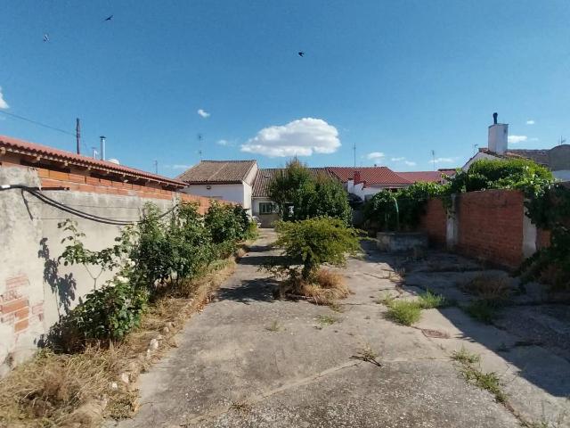 Chalet en venta en Matapozuelos, Castilla y León