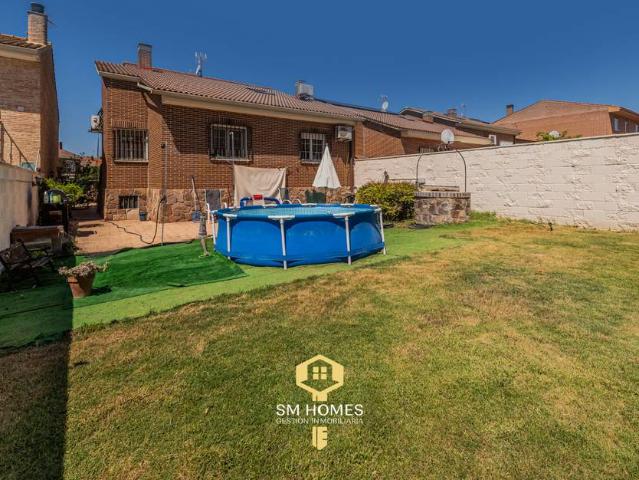 Chalet en venta en Meco, Madrid