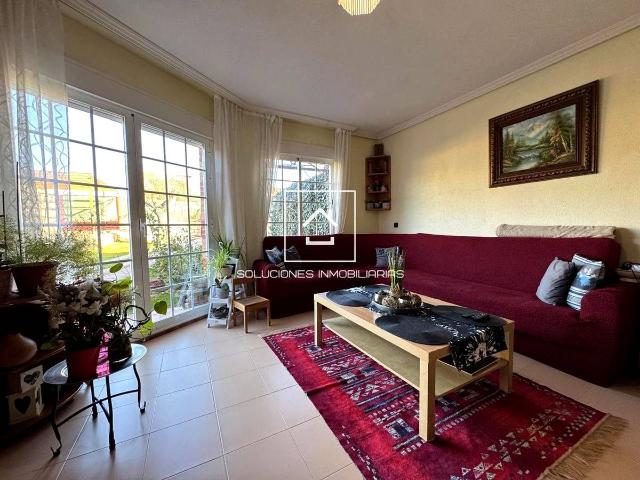 Chalet en venta en Meco, Madrid