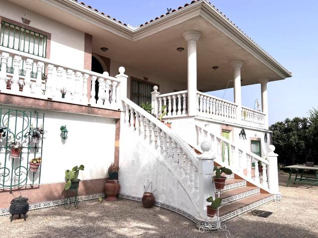 Chalet en venta en Medellín, Extremadura
