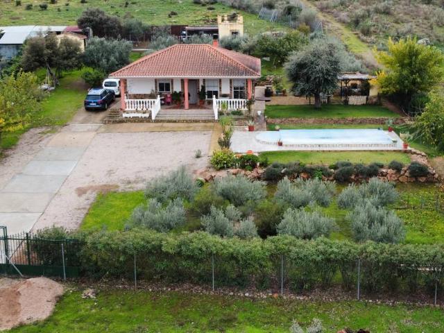 Chalet en venta en Medellín, Extremadura
