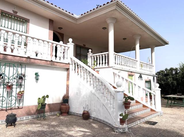 Chalet en venta en Medellín, Badajoz