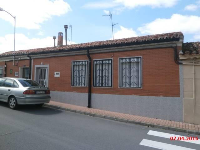 Villa en venta en Medina Del Campo, Medina Sur