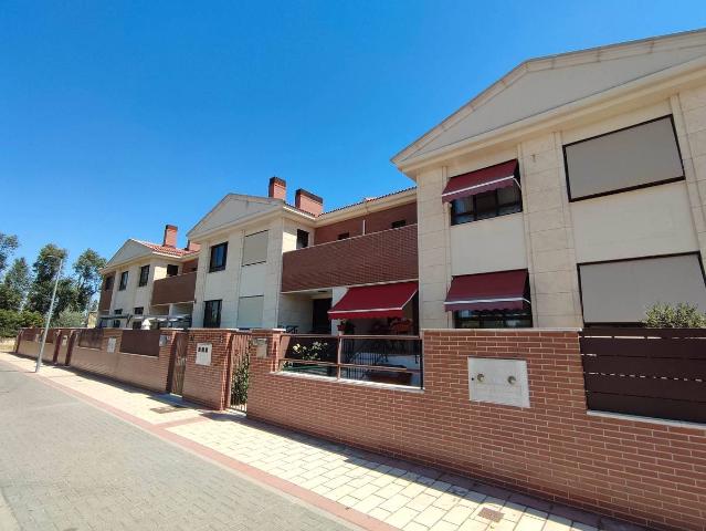 Chalet en venta en Medina Sur, Medina Del Campo