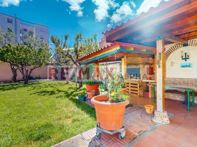Chalet en venta en Medina Sur, Medina Del Campo