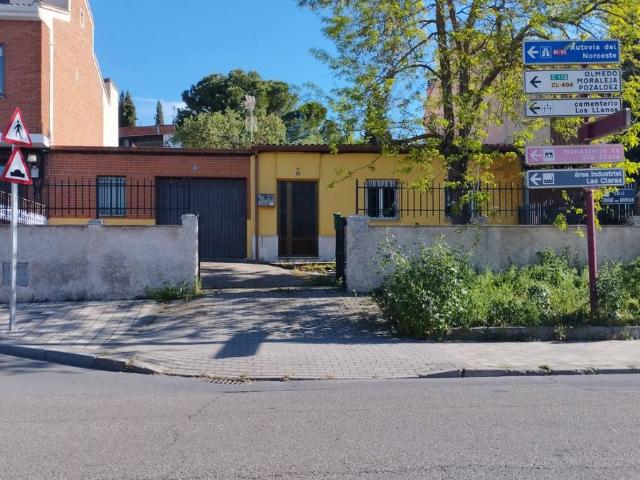 Chalet en venta en Medina Sur, Medina Del Campo