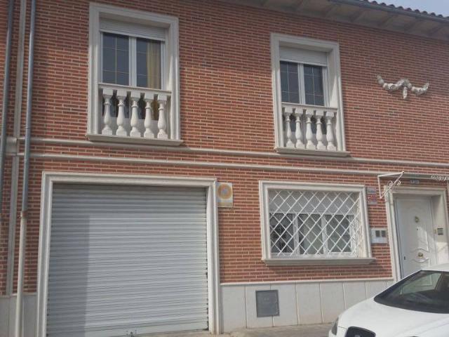 Chalet en venta en Medina Sur, Medina Del Campo