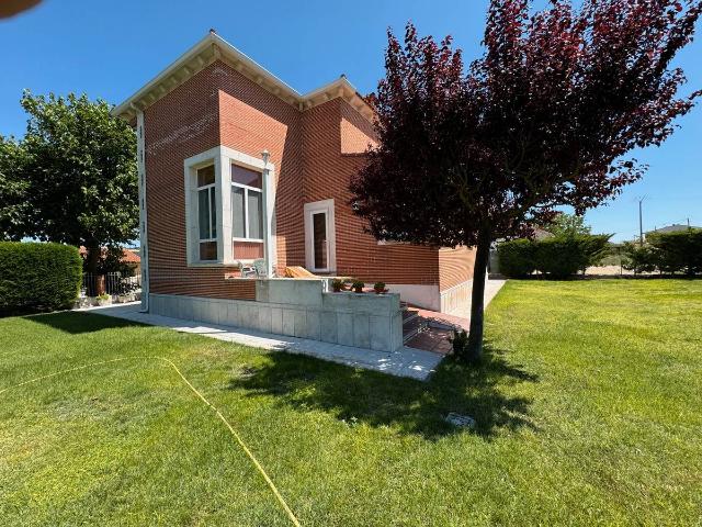 Chalet en venta en Megeces, Castilla y León