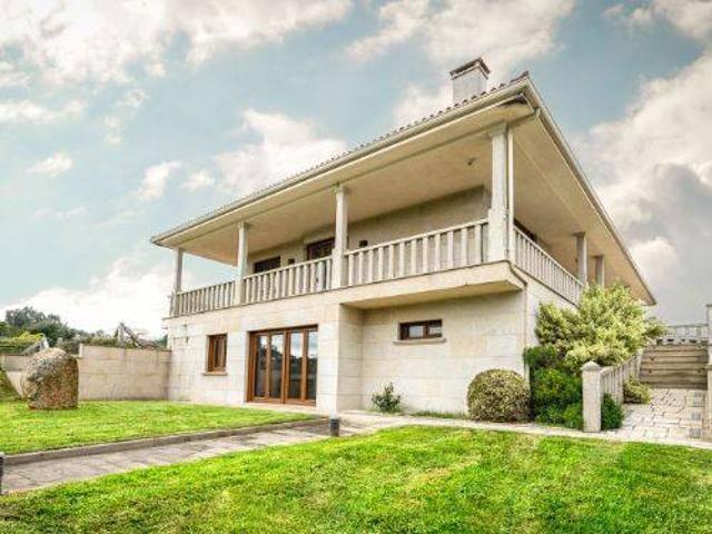 Villa en venta en Meis