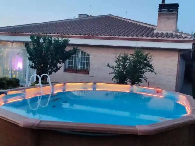 Chalet en venta en Mejorada Del Campo, Madrid