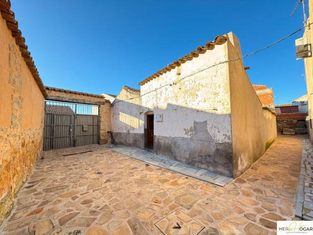 Chalet en venta en Menasalbas, Toledo