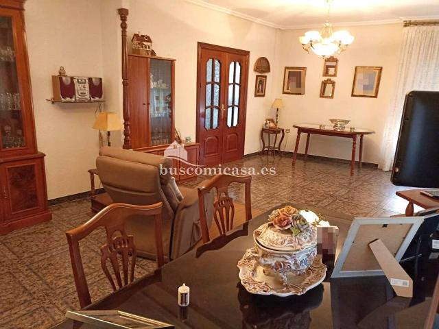 Chalet en venta en Mengíbar, Andalucía