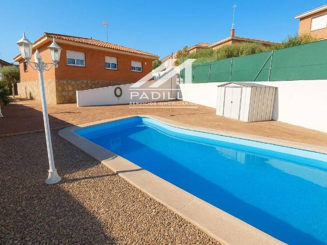 Chalet en venta en Méntrida, Toledo