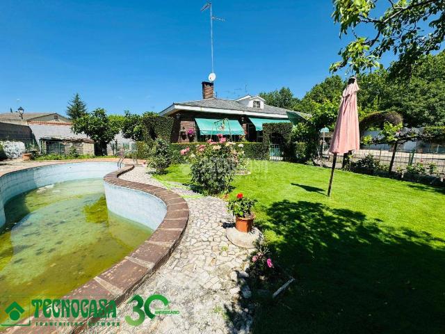 Villa en venta en Méntrida, Urbanización San Roque II
