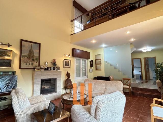 Villa en venta en Oleiros