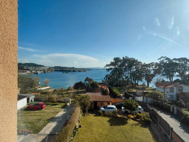 Chalet en venta en Oleiros, A Coruña