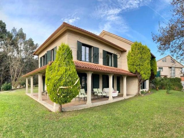 Chalet en venta en O Cruceiro, O Morrazo