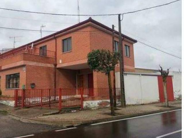 Villa en venta en Mojados