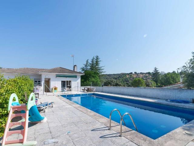 Chalet en venta en Rozas De Puerto Real, Madrid