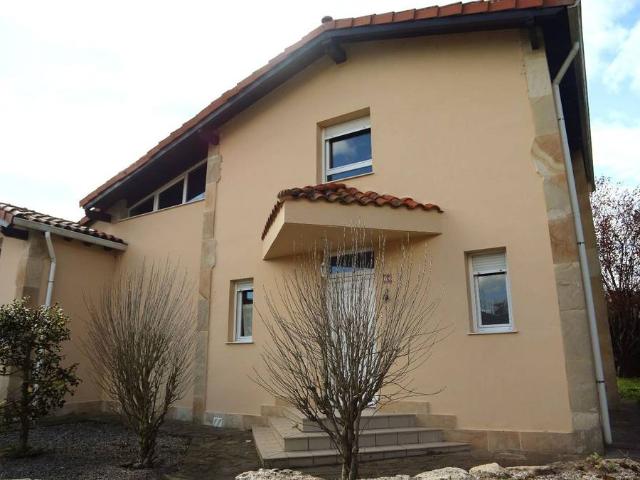 Chalet en venta en Arca, Molledo